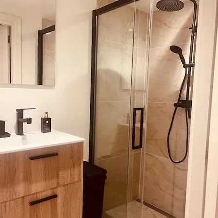 Апартаменты Historisch Grachtenpand In Centrum