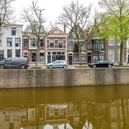 Historisch Grachtenpand In Centrum Apartment Gouda