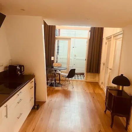 Apartman Historisch Grachtenpand In Centrum Gouda